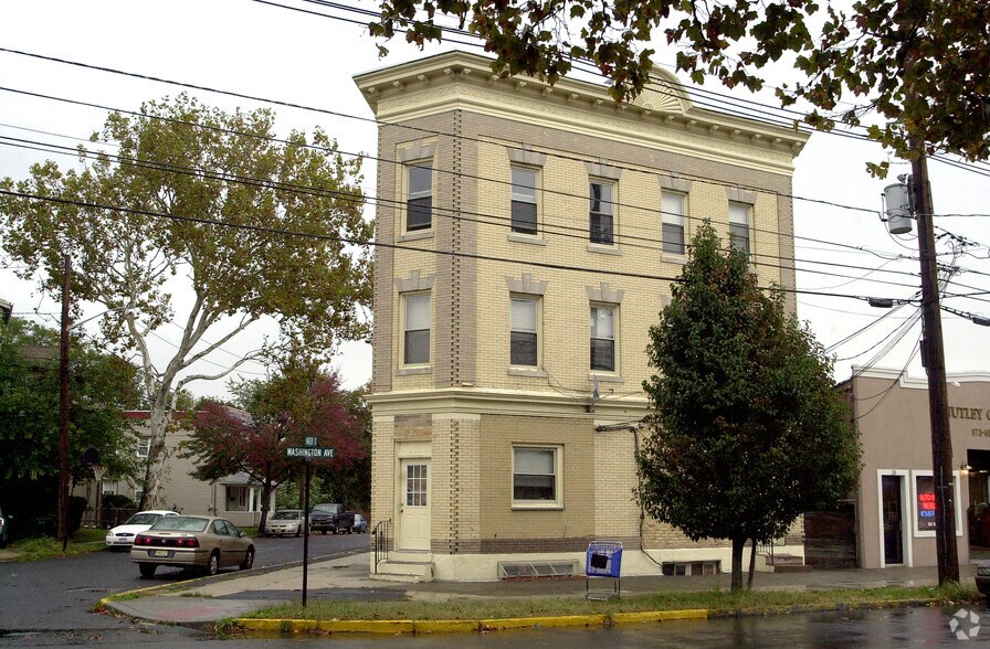 More Photos Of 40 Washington Ave, Nutley Apartments For Sale