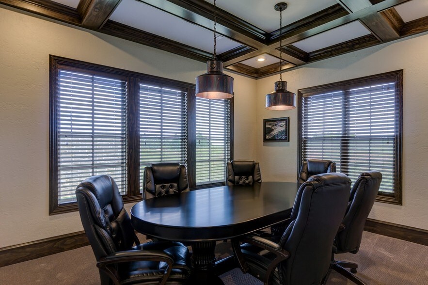 More Photos Of 6115 New Copeland Rd, Tyler Medical For Sale