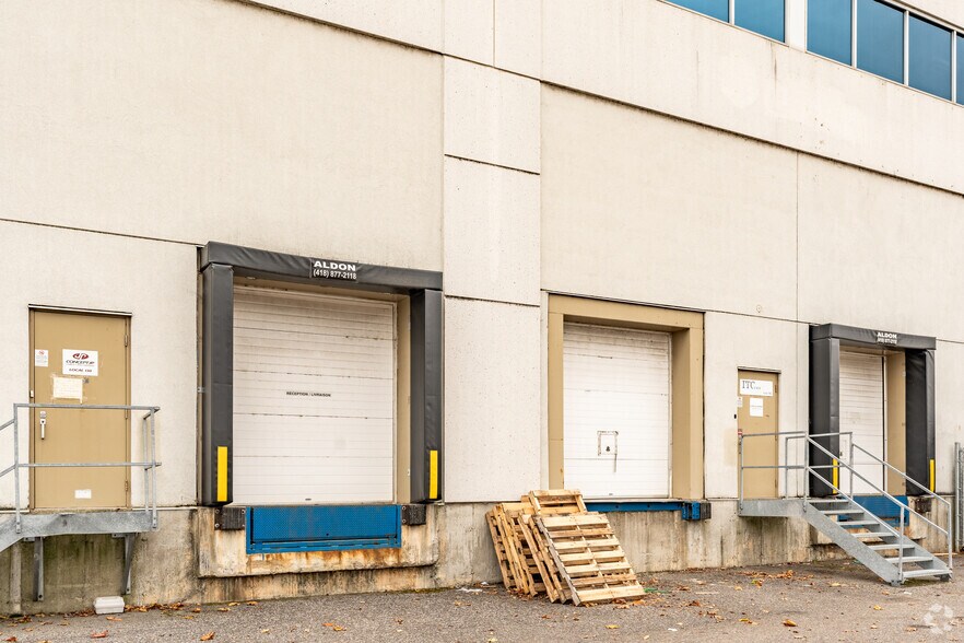 More Photos Of 2800 Av Saint-Jean-Baptiste, Québec Light Distribution For Lease