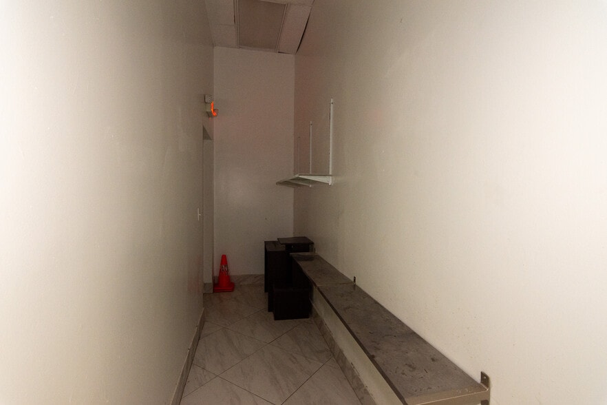 More Photos Of 399 W Louis Henna Blvd, Austin Unknown For Lease