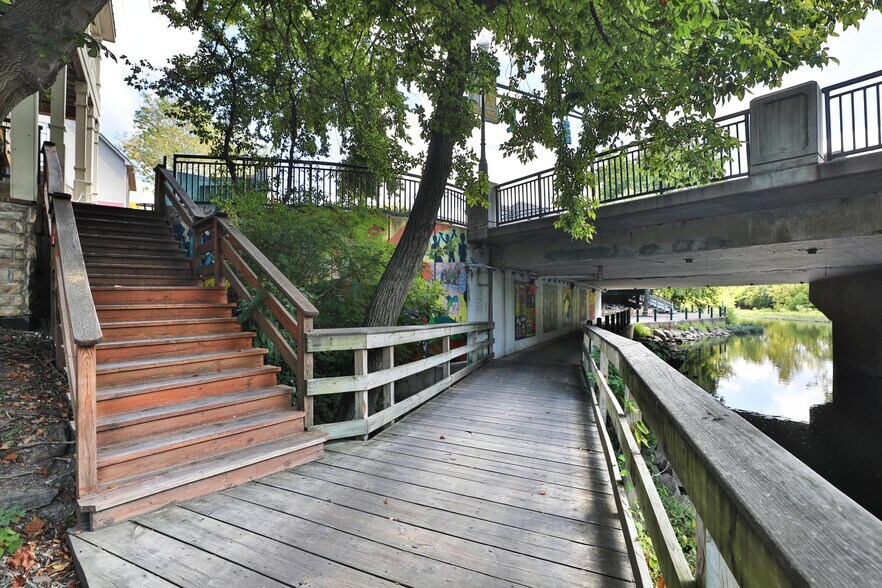 More Photos Of 57 Mill St, Columbus Storefront For Sale