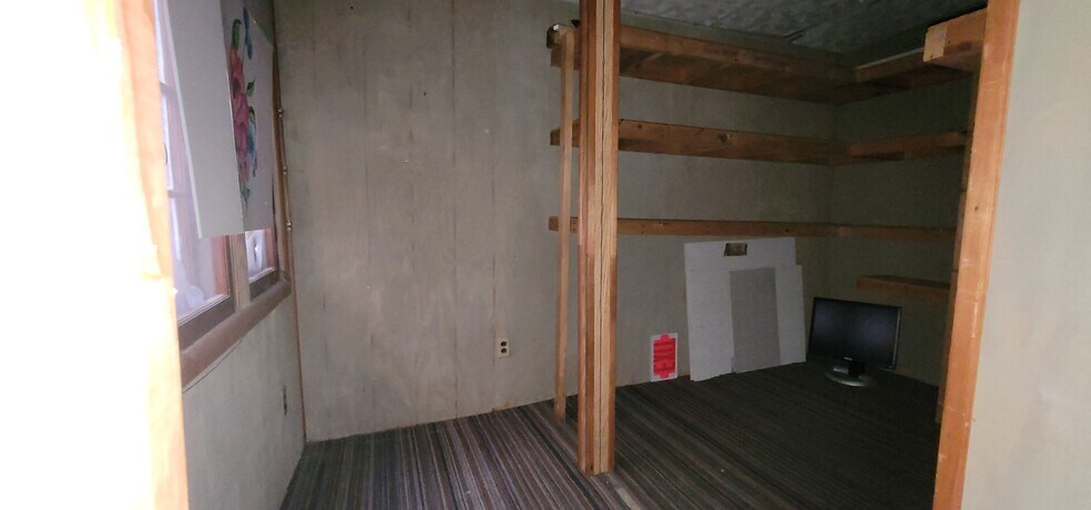 More Photos Of 52 S 6th St, Reading General Retail For Lease