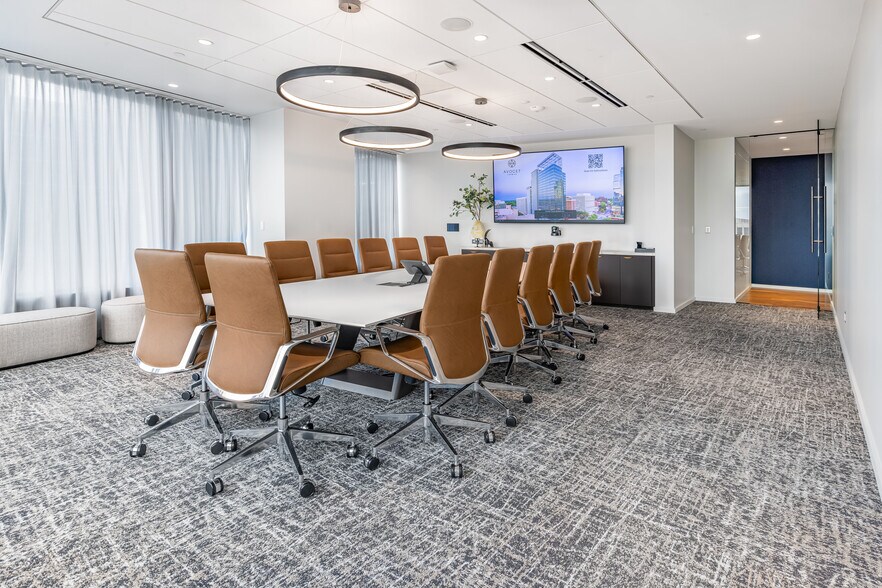 More Photos Of 7373 Wisconsin Ave, Bethesda Office For Lease