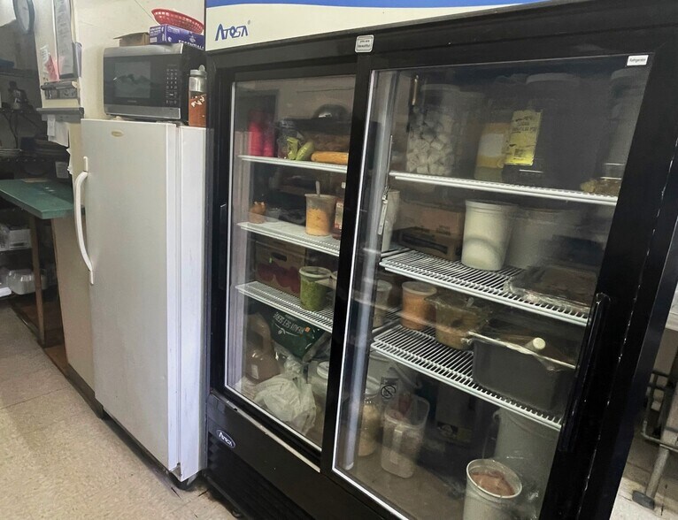 More Photos Of 71 Spring St, Eureka Springs Restaurant For Sale