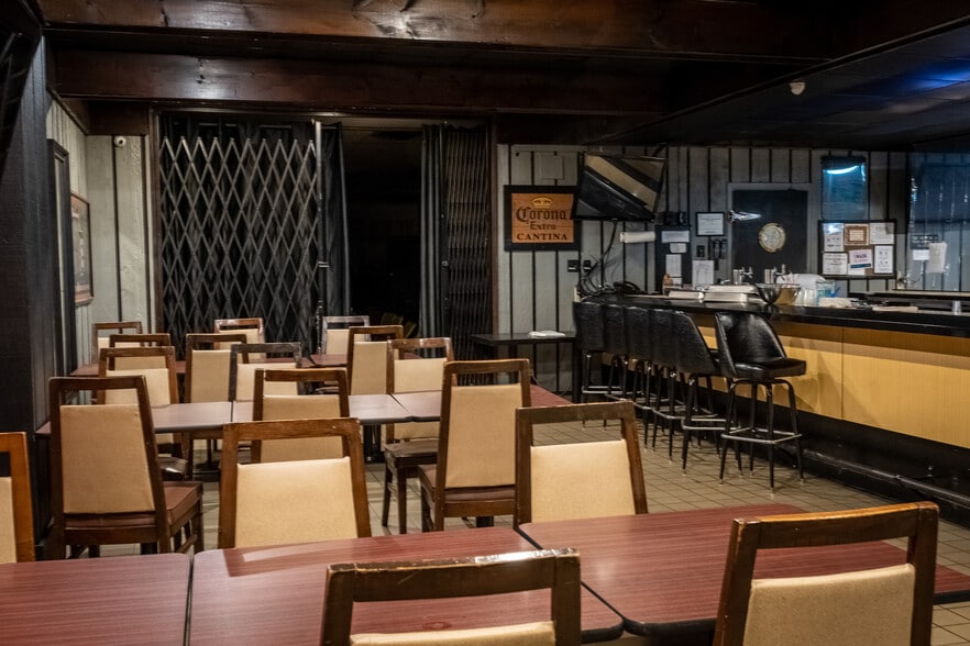 More Photos Of 3490 12 Mile Rd, Berkley Bowling Alley For Sale