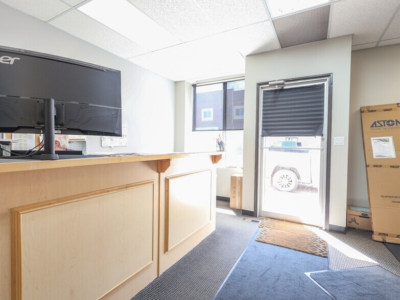 More Photos Of 5002 50 st, Stettler Flex For Sale