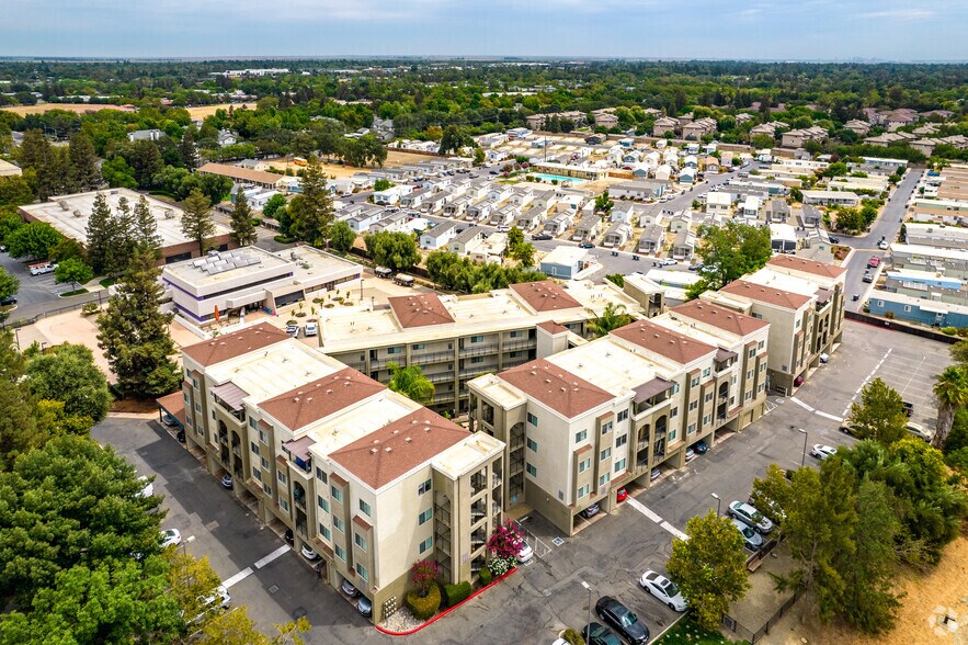 More Photos Of 1666 Da Vinci Ct, Davis Apartments For Sale