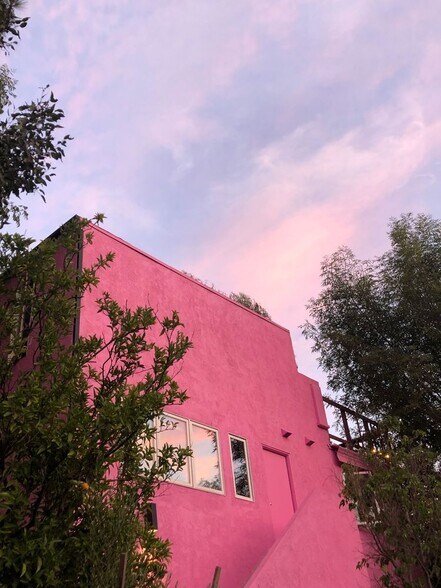 More Photos Of 1964 Vestal Ave, Los Angeles Office Residential For Sale