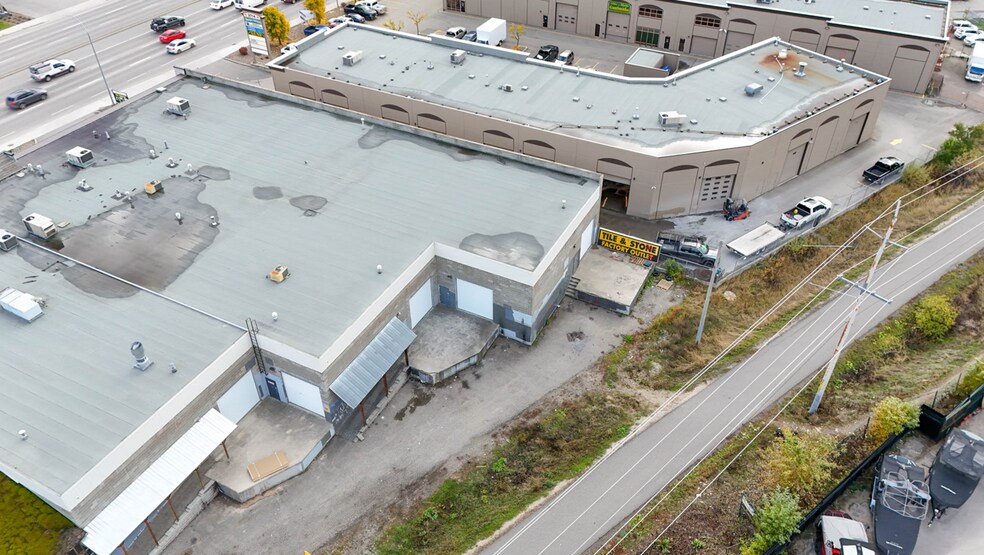 More Photos Of 2720 Hwy 97 N, Kelowna Flex For Lease