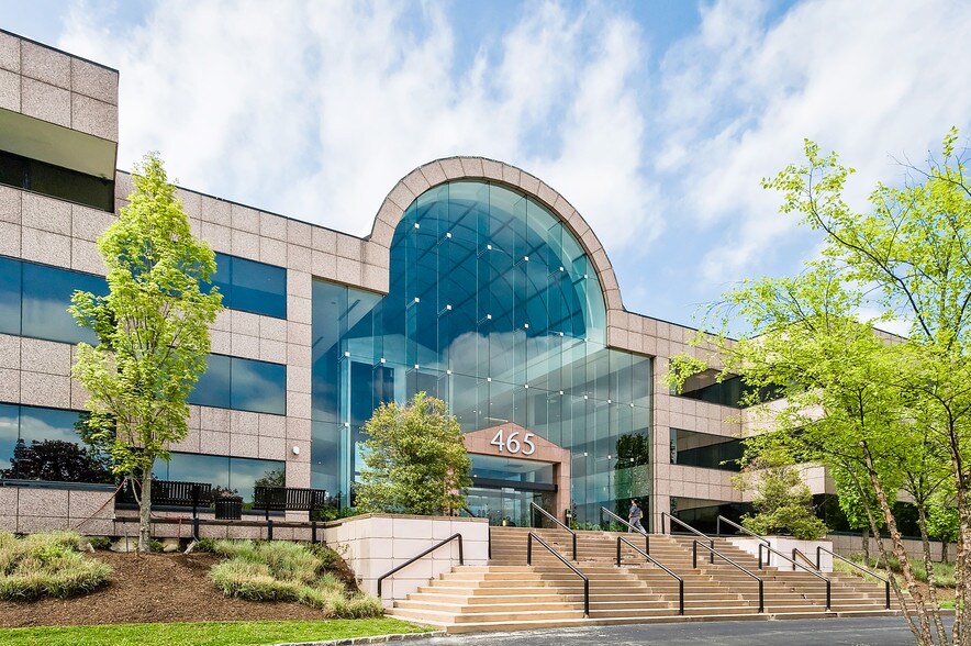 More Photos Of 465 Columbus Ave, Valhalla Medical For Lease