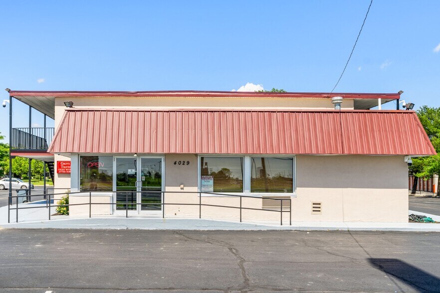 More Photos Of 4029 Marlane Dr, Grove City Hotel For Sale