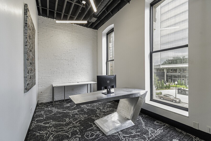 More Photos Of 1209 Harney St, Omaha Office Residential For Sale