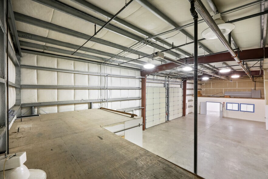 More Photos Of 1718 SE 8th Ave, Camas Warehouse For Sale