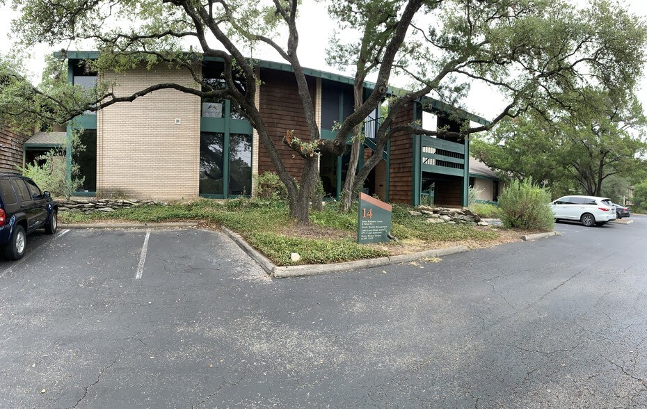 More Photos Of 2525 Wallingwood Dr, Austin Unknown For Lease