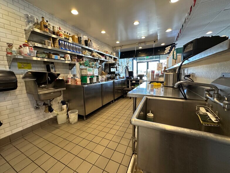 More Photos Of 2520-2540 S Azusa Ave, West Covina Storefront For Lease