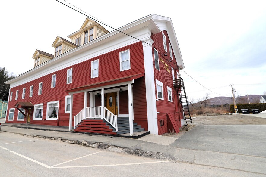 More Photos Of 138 Cross St, Brighton Hotel For Sale