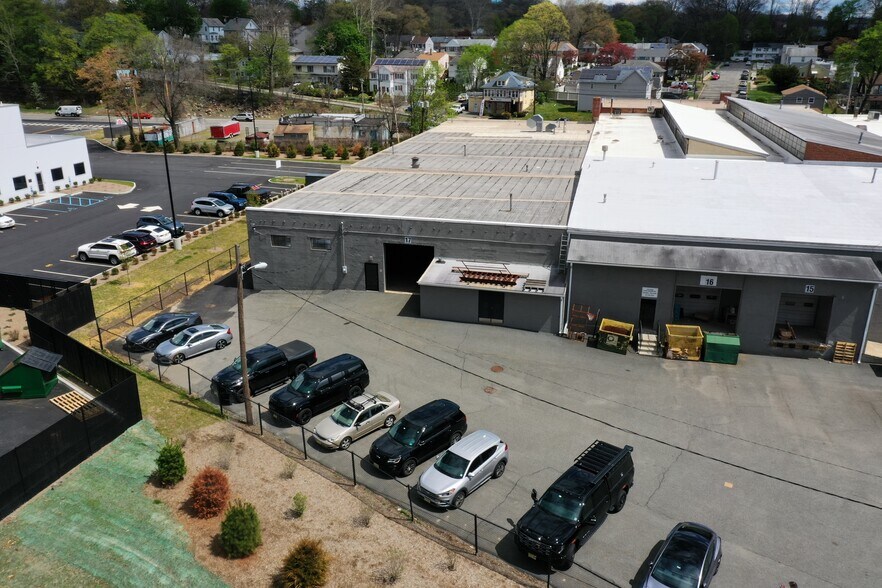 More Photos Of 158 W Clinton St, Dover Warehouse For Lease