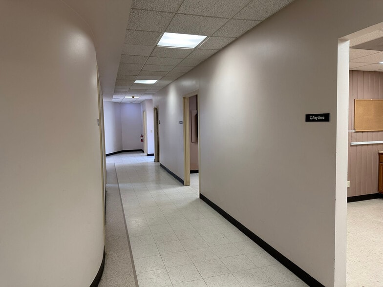 More Photos Of 961 Canal St, Syracuse Medical For Sale
