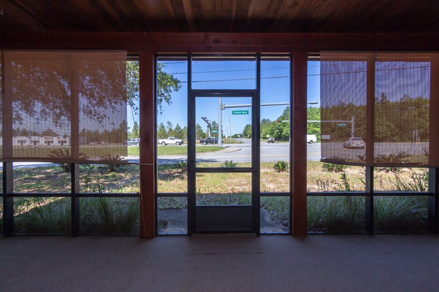 More Photos Of 5702 Pebble Ridge Dr, Milton Medical For Sale