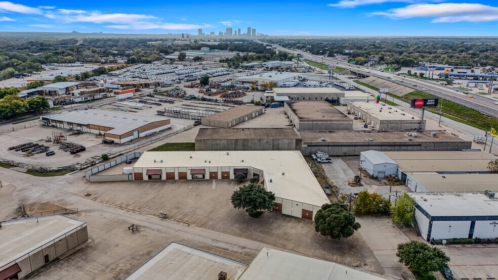More Photos Of 1315 Colony Ct, Haltom City Distribution For Lease