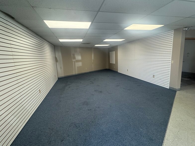 More Photos Of 6399 Haines Rd, Saint Petersburg Freestanding For Lease