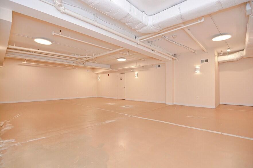 More Photos Of 24-28 High St, Medford Apartments For Lease