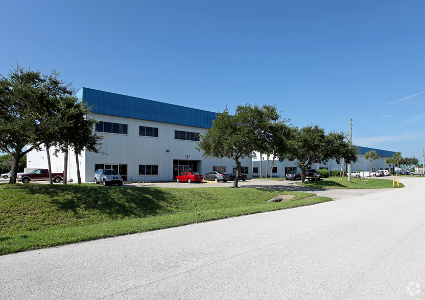 Primary Photo Of 405 Atlantis Rd, Cape Canaveral Flex For Lease