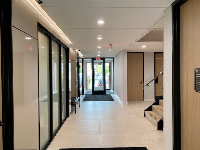 More Photos Of 105 E 1st St, Hinsdale Medical For Lease