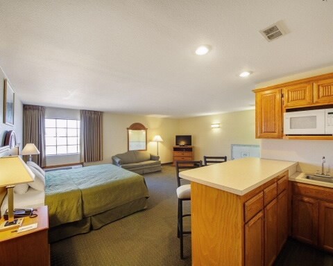 More Photos Of 1301 W Expressway 83, Pharr Hotel For Sale