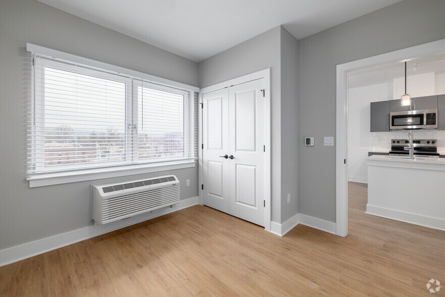 More Photos Of 300 E Main St, Bound Brook Apartments For Lease