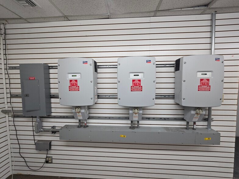 More Photos Of 3500 S San Pedro St, Los Angeles Warehouse For Lease