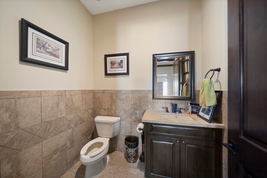 More Photos Of 10655 FM 1097 Rd W, Willis Medical For Sale