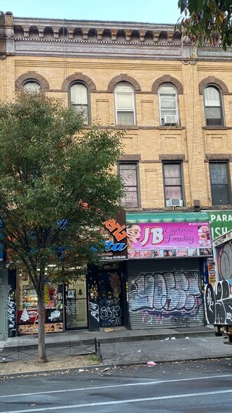 Primary Photo Of 302 Knickerbocker Ave, Brooklyn Storefront Retail Residential For Sale