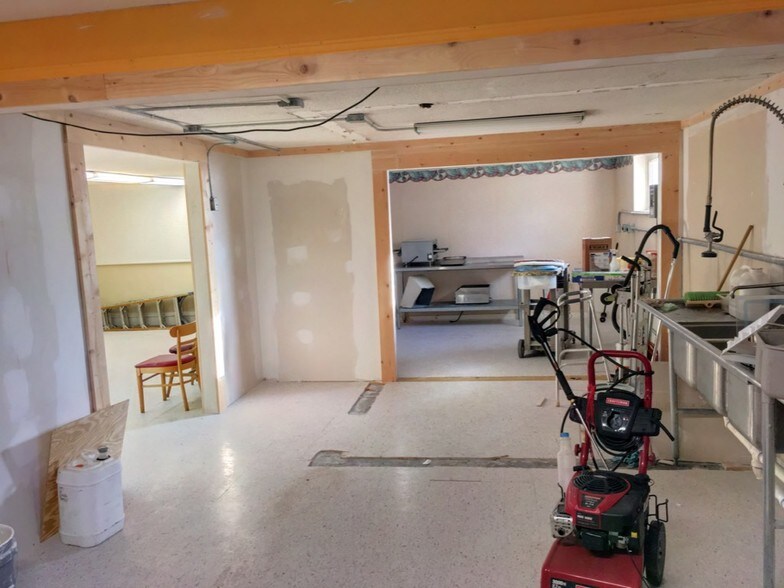 More Photos Of 201 W Morgan St, Wadesboro Office For Sale