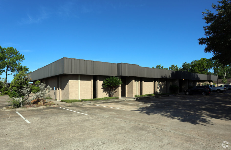 Primary Photo Of 2116 Thompson Rd, Richmond Office For Lease