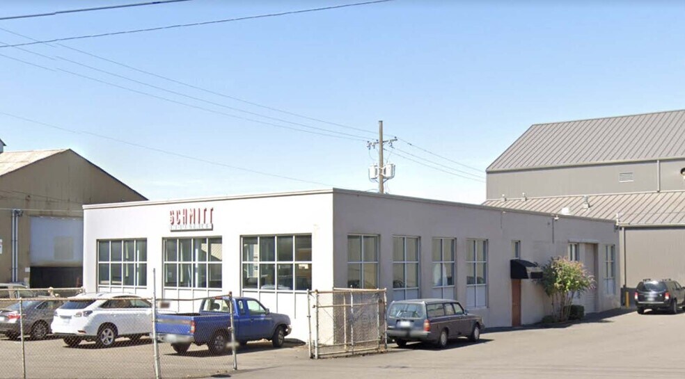 More Photos Of 2765-2775 NW Nicolai St, Portland Warehouse For Lease