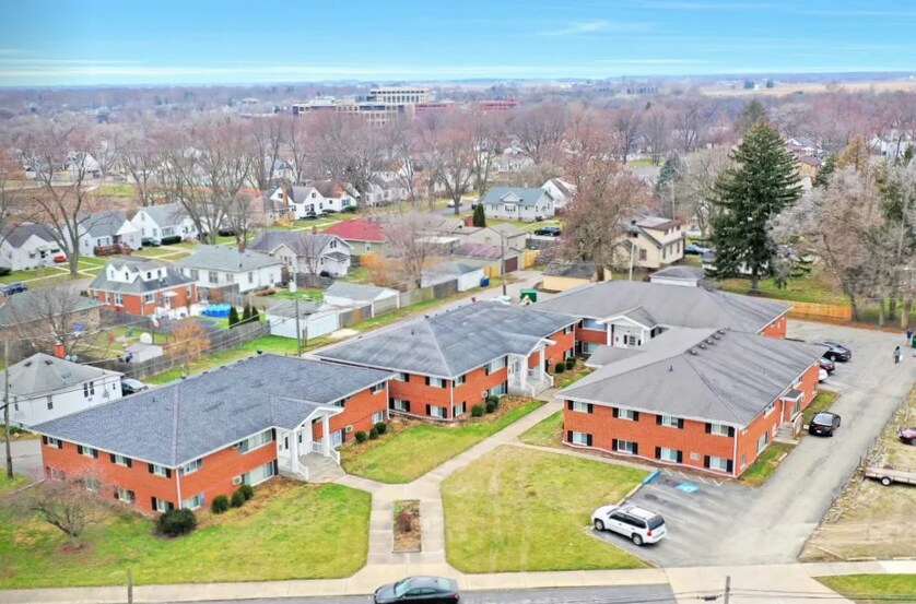 Primary Photo Of 751-757 N 5th Ave, Kankakee Apartments For Sale