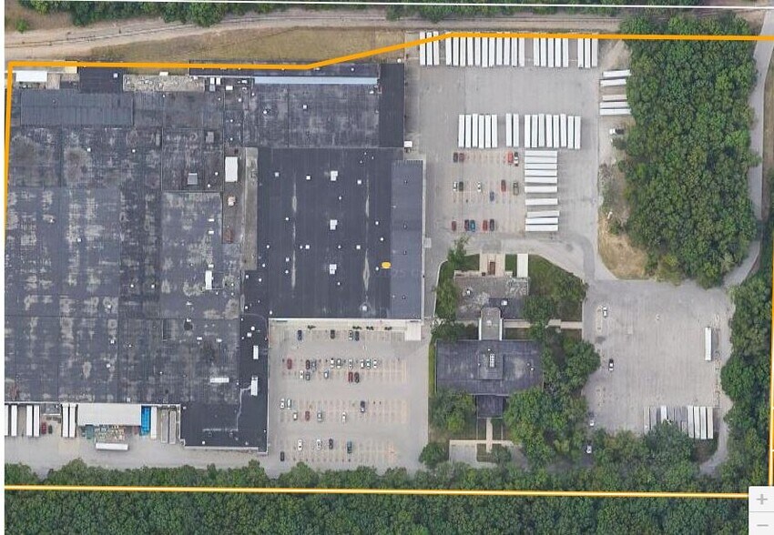 More Photos Of 2800 Estes St, Norton Shores Manufacturing For Sale