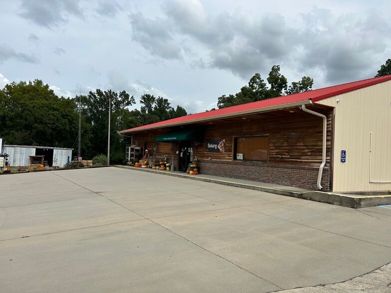 More Photos Of 8291 Savannah Hwy Hwy, Norway Restaurant For Sale