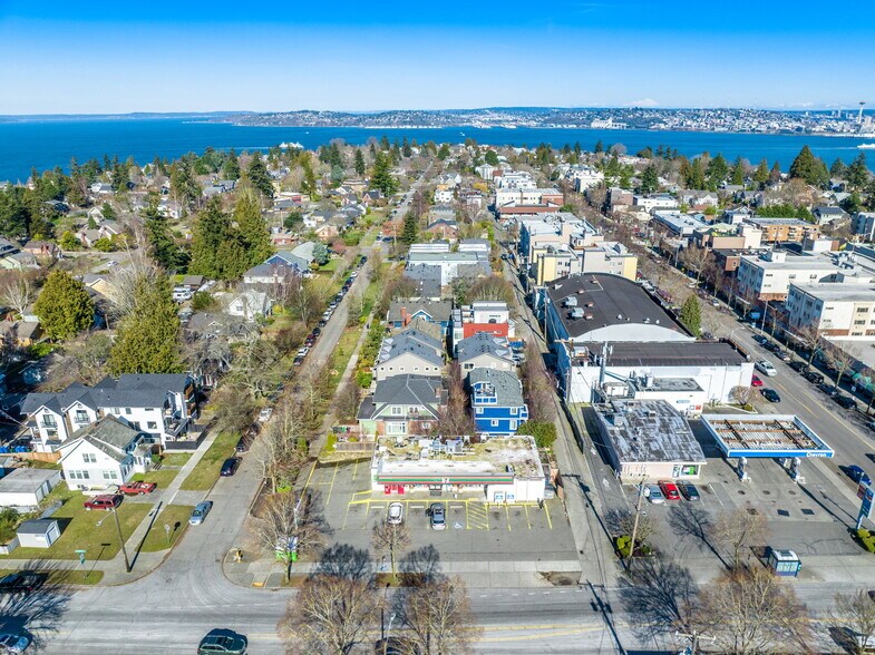 More Photos Of 4312 SW Admiral Way, Seattle Convenience Store For Sale