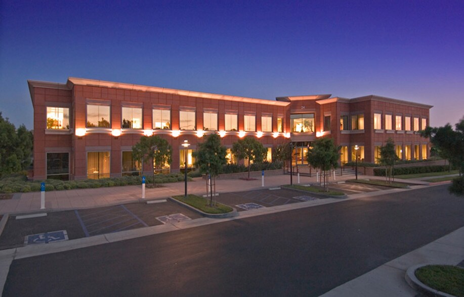 More Photos Of 24 Corporate Plaza Dr, Newport Beach Loft Creative Space For Lease