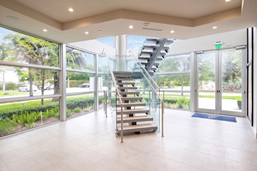 More Photos Of 9500 SW 77th Ave, Miami Office For Sale