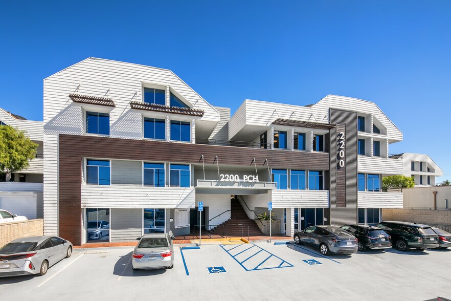 More Photos Of 2200 Pacific Coast Hwy, Hermosa Beach Office For Sale