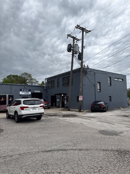 Primary Photo Of 1298 Conant St, Maumee Warehouse For Lease