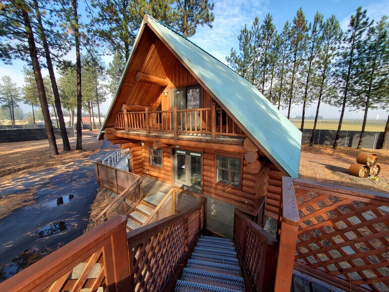 More Photos Of 4020 N Huetter Rd, Coeur d'Alene Flex For Lease