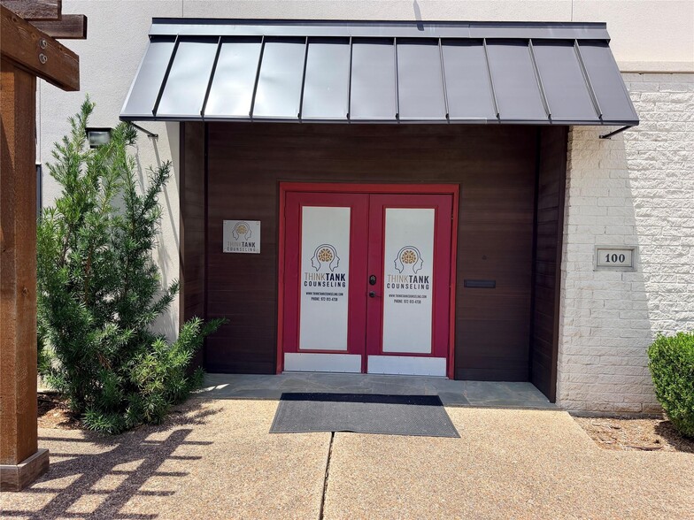 More Photos Of 5228 Village Creek Dr, Plano Office For Sale