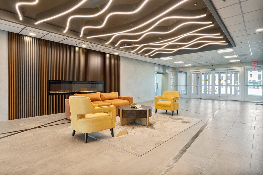 More Photos Of 9950 Lawrence Ave, Schiller Park Office For Lease