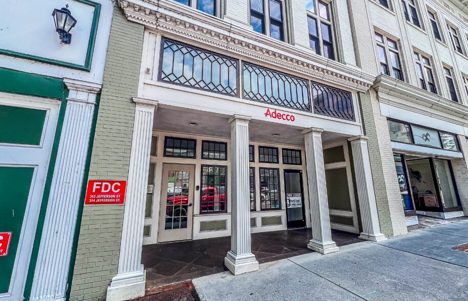 More Photos Of 312 S Jefferson St, Roanoke Storefront Retail Office For Lease