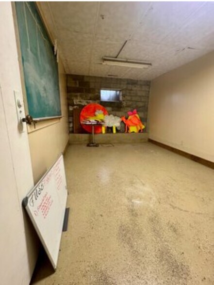 More Photos Of 115 S Pierce St, Crestline Religious Facility For Sale