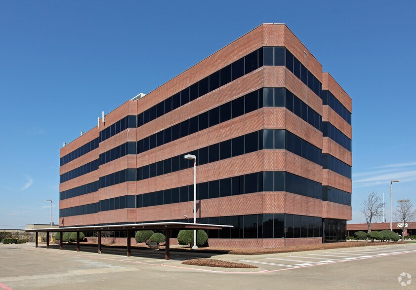 More Photos Of 9550 Skillman St, Dallas Office For Sale
